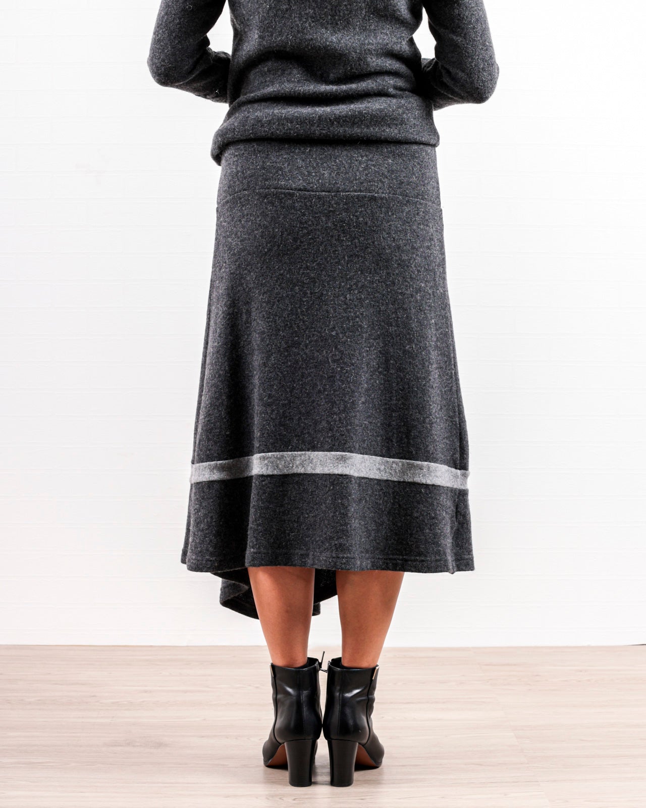 【Made in Italy】イタリアンウール&シルク混紡の ニットスカート