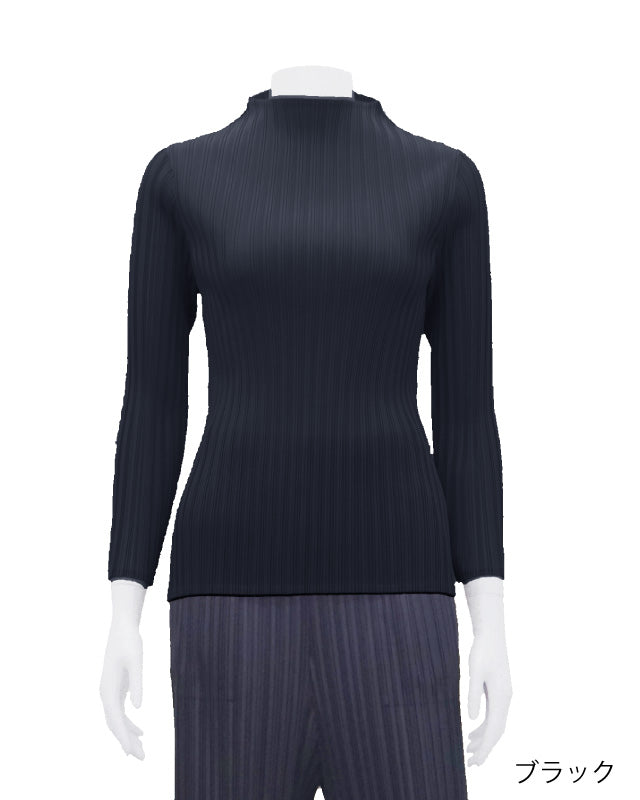 伸縮性優れるプリーツプルオーバー