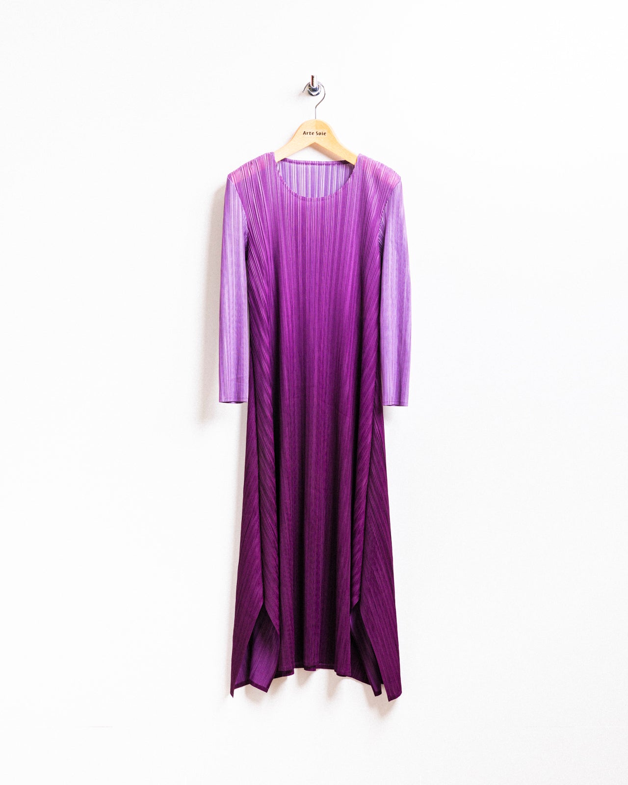 グラデーション着やせプリーツワンピース